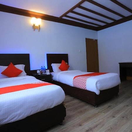Oyo 591 Hotel Blue Moon Dharampur 外观 照片