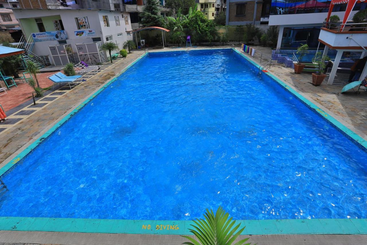 Oyo 591 Hotel Blue Moon Dharampur 外观 照片