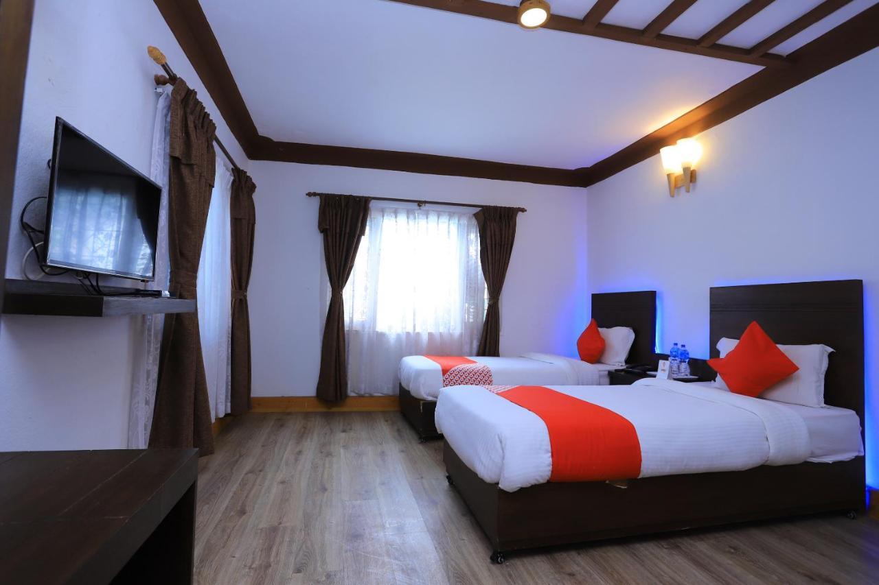 Oyo 591 Hotel Blue Moon Dharampur 外观 照片