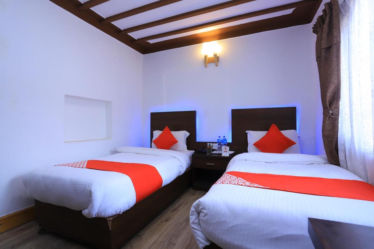 Oyo 591 Hotel Blue Moon Dharampur 外观 照片