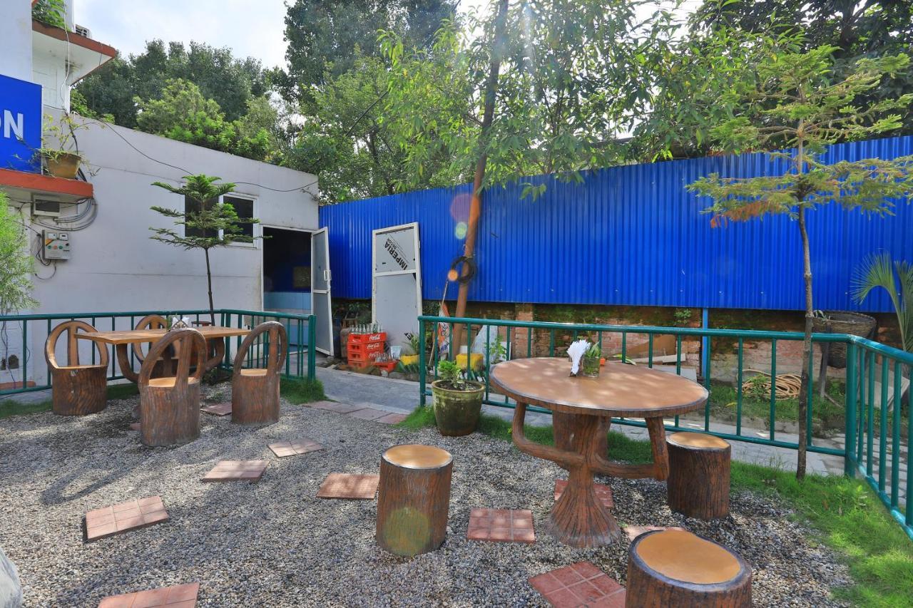 Oyo 591 Hotel Blue Moon Dharampur 外观 照片