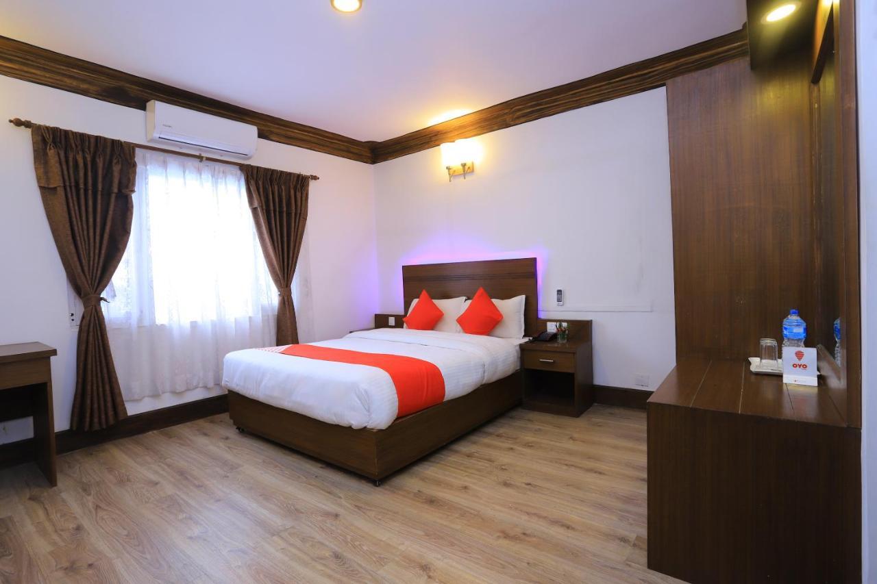 Oyo 591 Hotel Blue Moon Dharampur 外观 照片