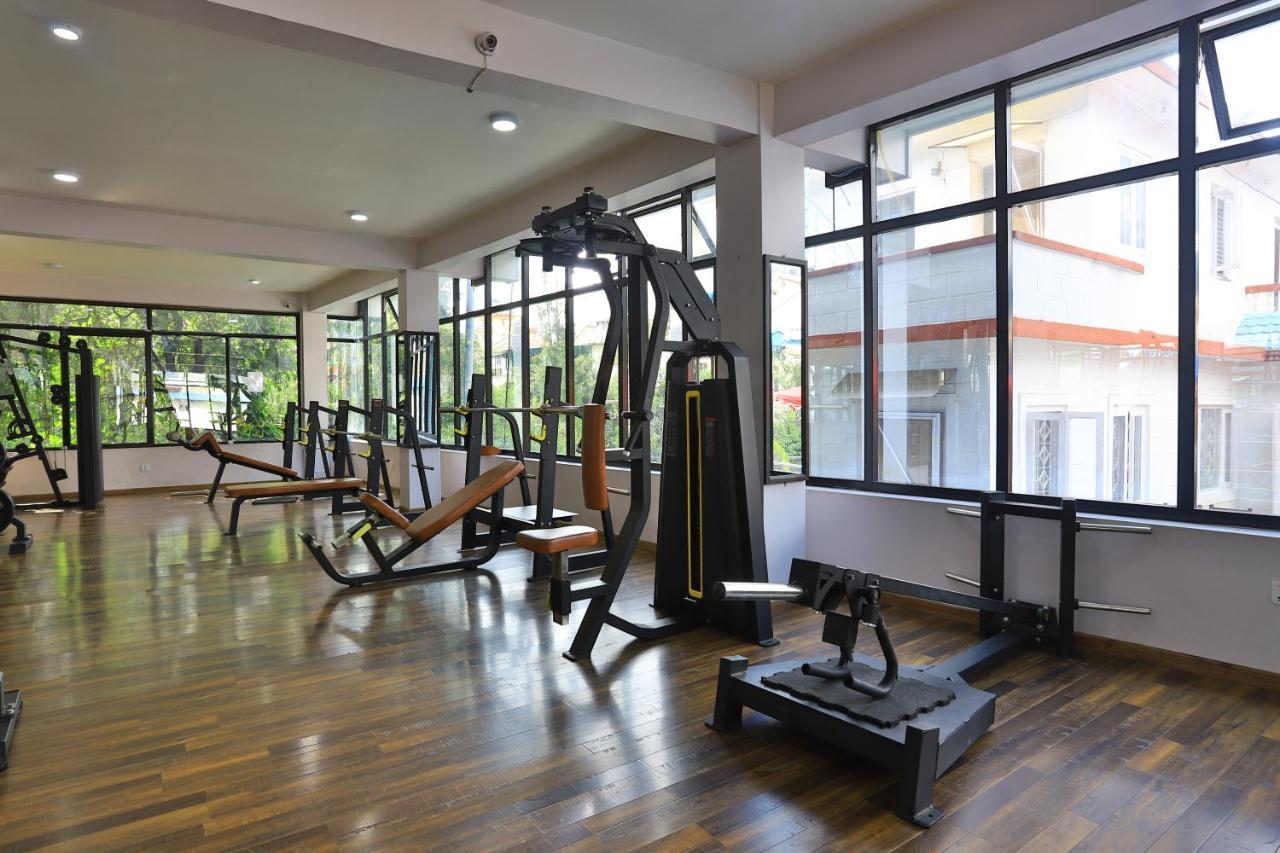 Oyo 591 Hotel Blue Moon Dharampur 外观 照片
