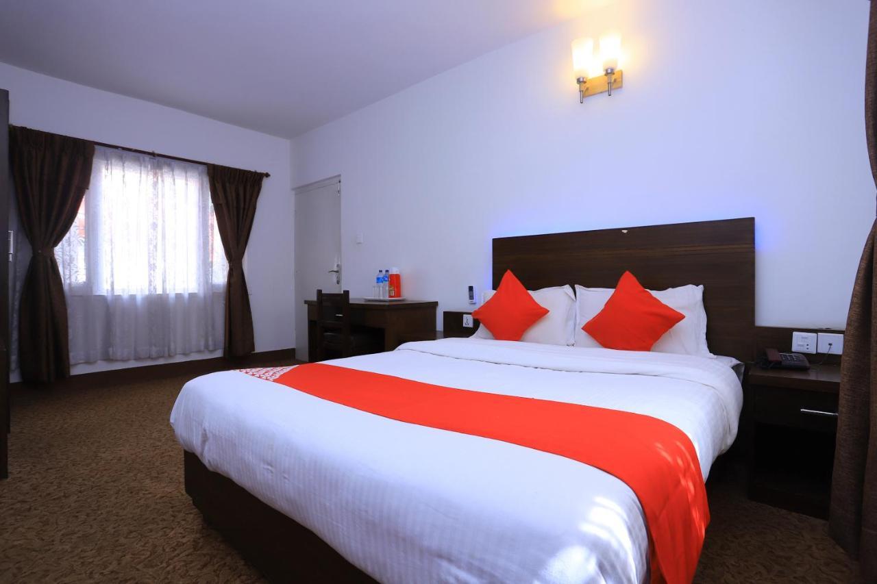 Oyo 591 Hotel Blue Moon Dharampur 外观 照片