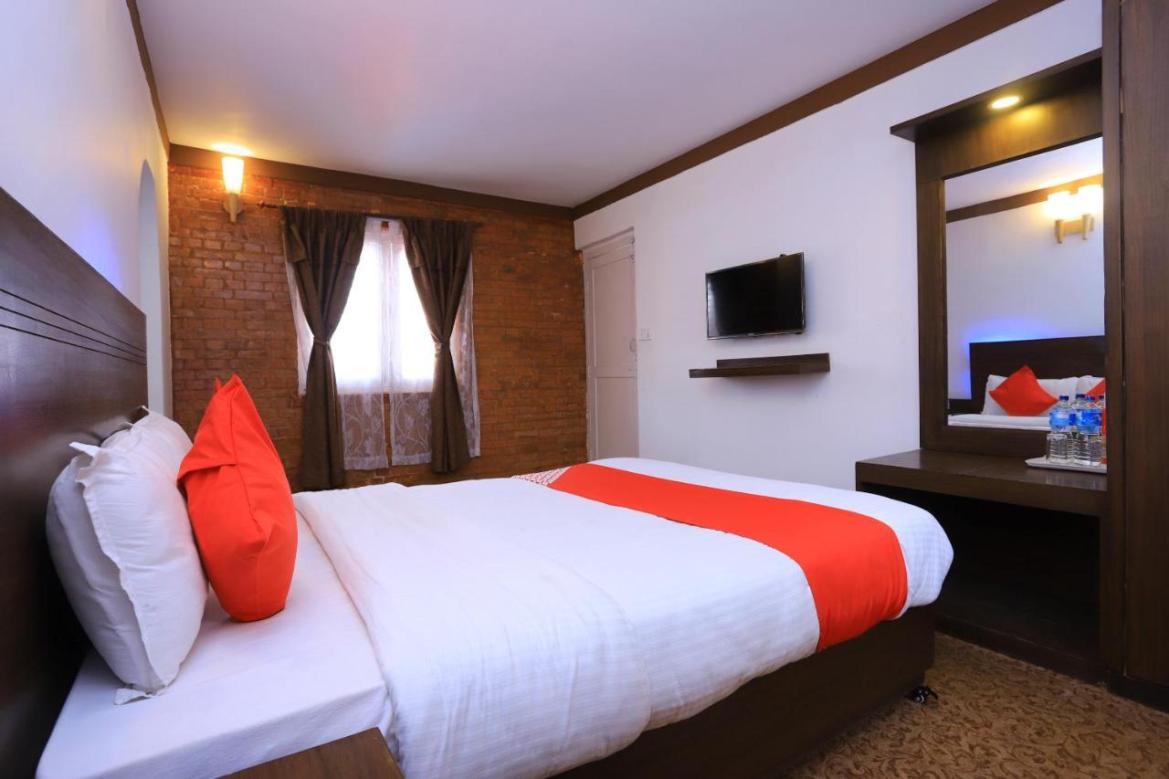 Oyo 591 Hotel Blue Moon Dharampur 外观 照片